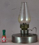 Tischlampe mit glattem Gasmaskentank - seitlich