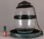 Geflügeltränke - ältere Form - seitlich